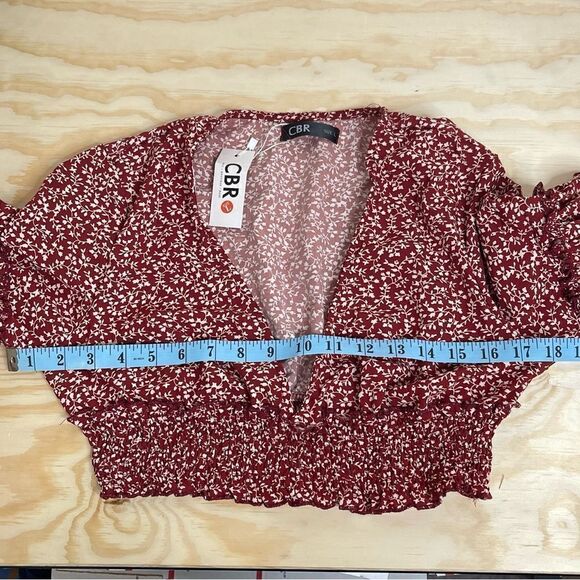 🍋 CBR • Long Sleeve Deep V-Neck Crop Top in Red Floral Shirred Panels Size L - Picture 7 of 7